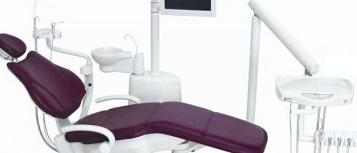 ASSISTENTE ALLA POLTRONA DI STUDIO ODONTOIATRICO